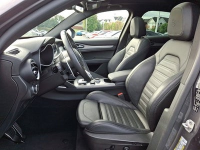 2022 Alfa Romeo Stelvio Veloce