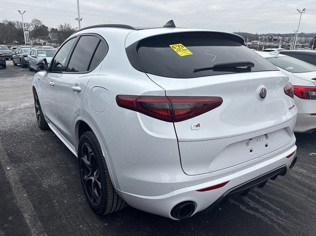 2022 Alfa Romeo Stelvio Veloce