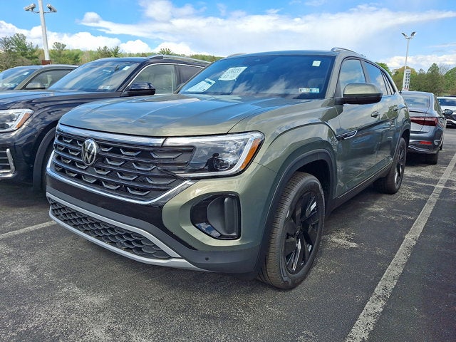 2026 Volkswagen Atlas Cross Sport 2.0T SE w/Technology