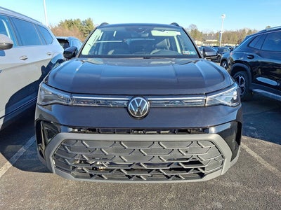 2026 Volkswagen Taos SE Black