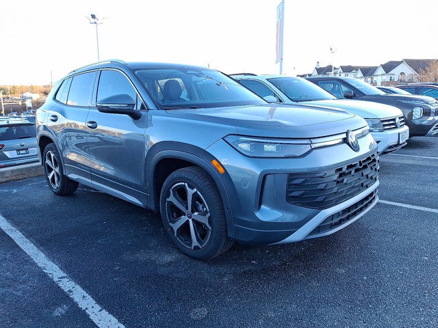 2025 Volkswagen Tiguan SE