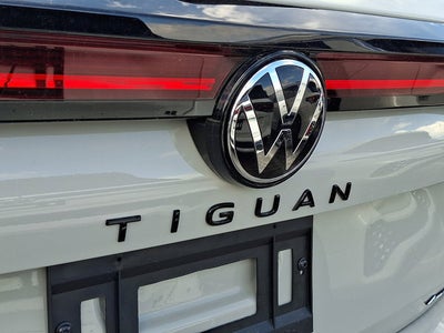2026 Volkswagen Tiguan SE R-Line Black