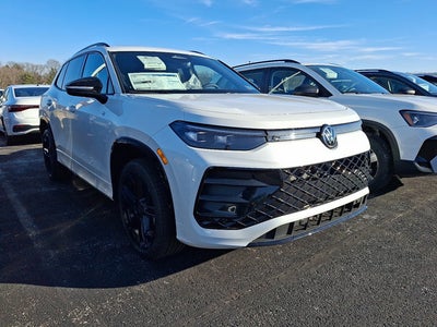 2026 Volkswagen Tiguan SE R-Line Black