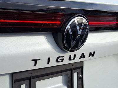 2026 Volkswagen Tiguan SE R-Line Black