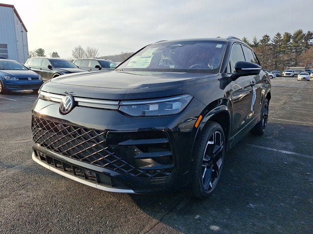2026 Volkswagen Tiguan SEL R-Line Turbo