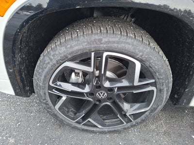 2026 Volkswagen Tiguan SEL R-Line Turbo