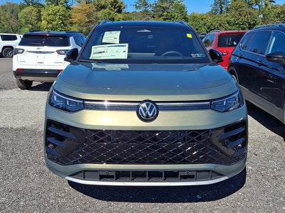 2027 Volkswagen Tiguan SEL R-Line Turbo