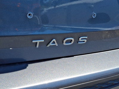 2026 Volkswagen Taos SE
