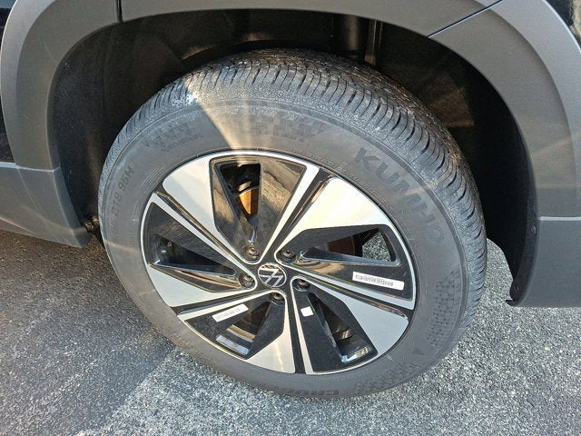 2026 Volkswagen Taos SE