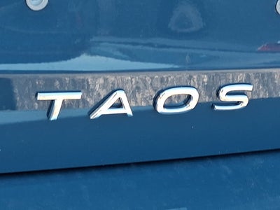 2026 Volkswagen Taos SE