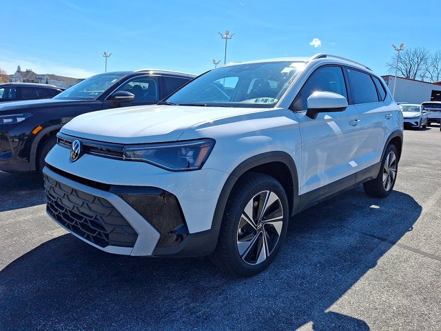 2026 Volkswagen Taos SE