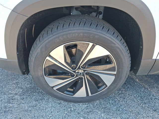 2026 Volkswagen Taos SE