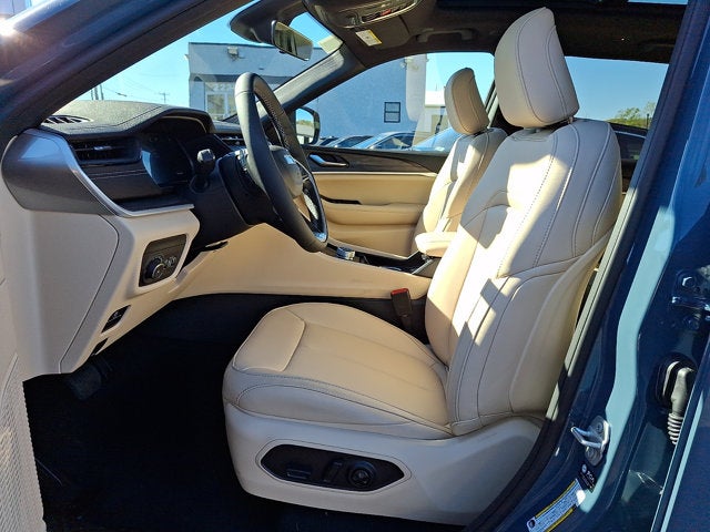 2027 Jeep Grand Cherokee Limited