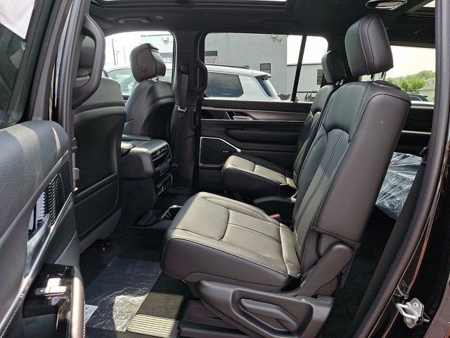 2026 Jeep Grand Wagoneer 4x4