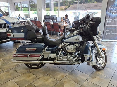 2001 Harley-Davidson Flht Cui Base