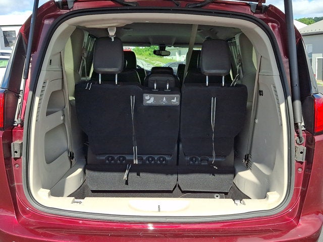 2017 Chrysler Pacifica Touring-L Plus