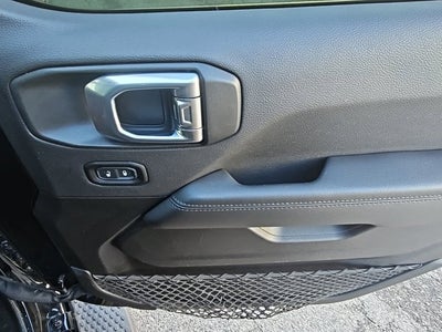 2023 Jeep Wrangler Sahara Altitude