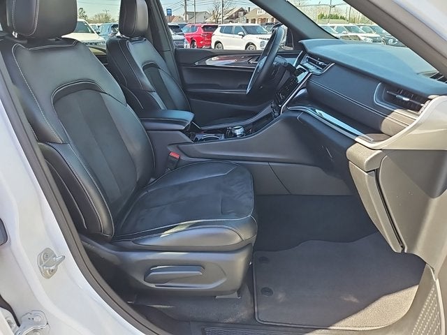 2022 Jeep Grand Cherokee Altitude