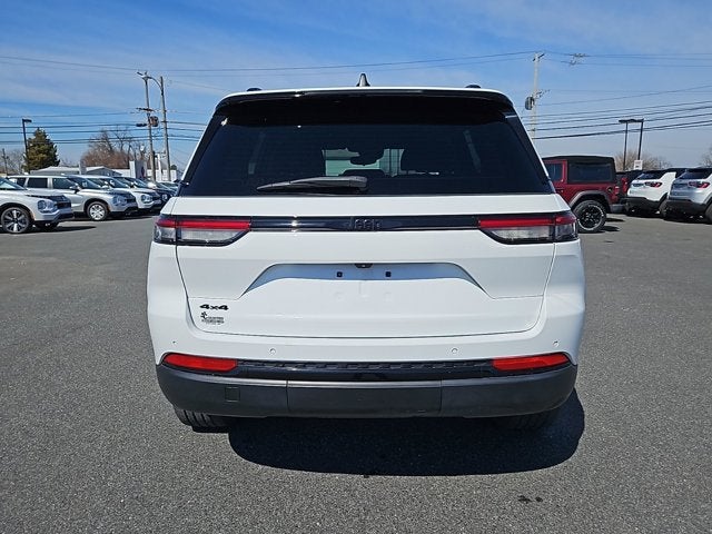 2022 Jeep Grand Cherokee Altitude
