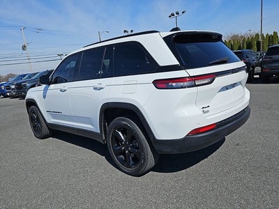 2022 Jeep Grand Cherokee Altitude