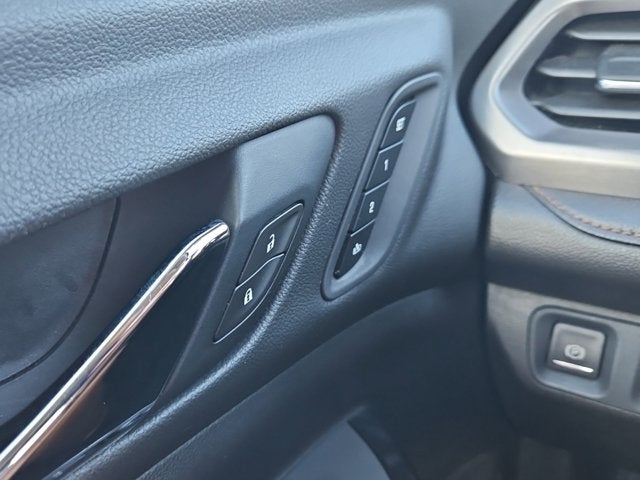 2021 GMC Acadia AT4