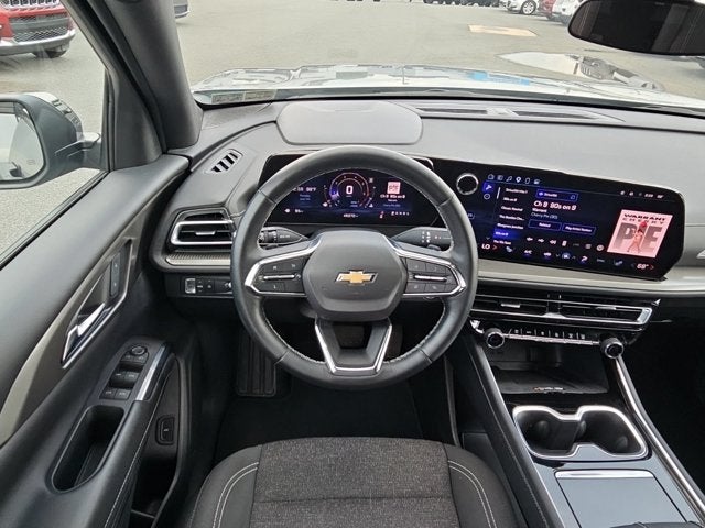 2024 Chevrolet Traverse FWD LT