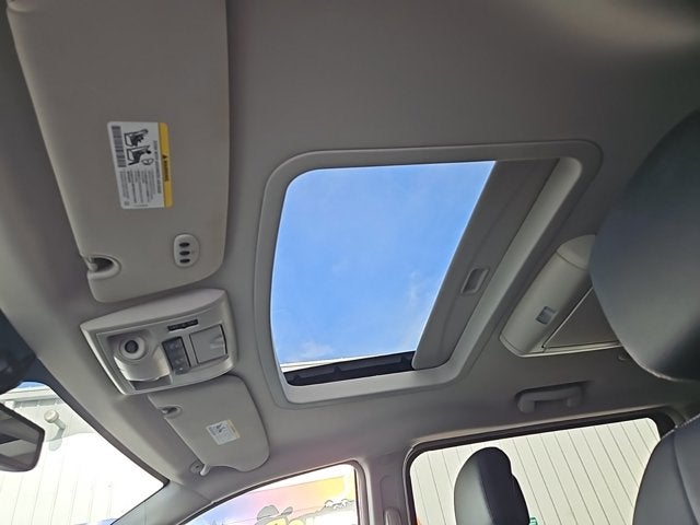 2016 Chrysler Town & Country Touring-L Anniversary Edition