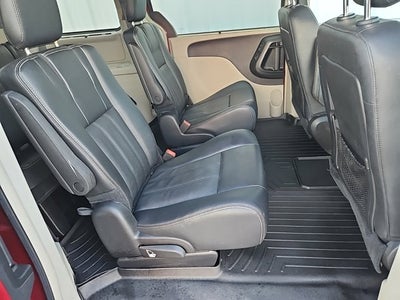 2016 Chrysler Town & Country Touring-L Anniversary Edition