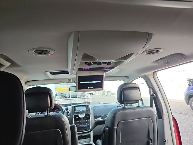 2016 Chrysler Town & Country Touring-L Anniversary Edition