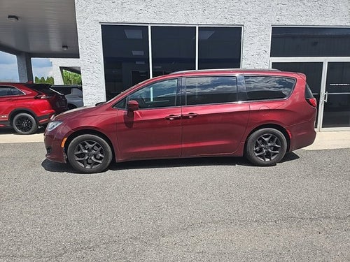 2018 Chrysler Pacifica Touring Plus
