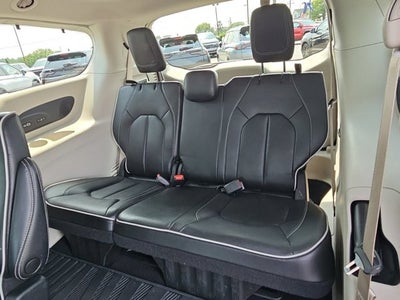 2022 Chrysler Pacifica Limited
