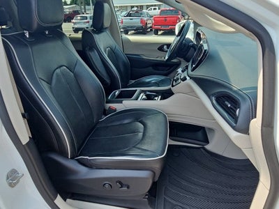 2022 Chrysler Pacifica Limited