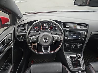 2017 Volkswagen Golf GTI Sport