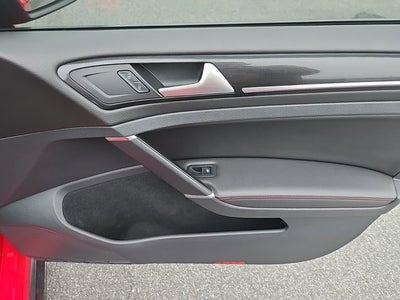 2017 Volkswagen Golf GTI Sport