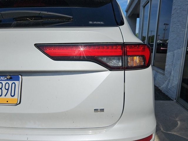 2024 Mitsubishi Outlander SE