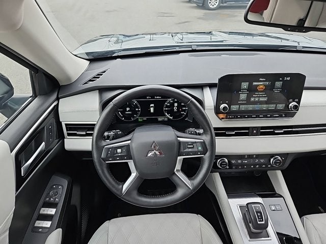 2025 Mitsubishi Outlander Plug-In Hybrid SEL