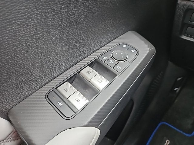 2025 Mitsubishi Outlander Plug-In Hybrid SEL