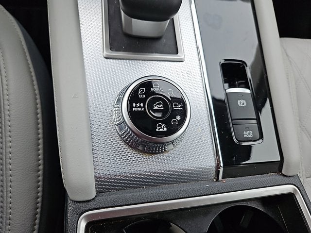 2025 Mitsubishi Outlander Plug-In Hybrid SEL