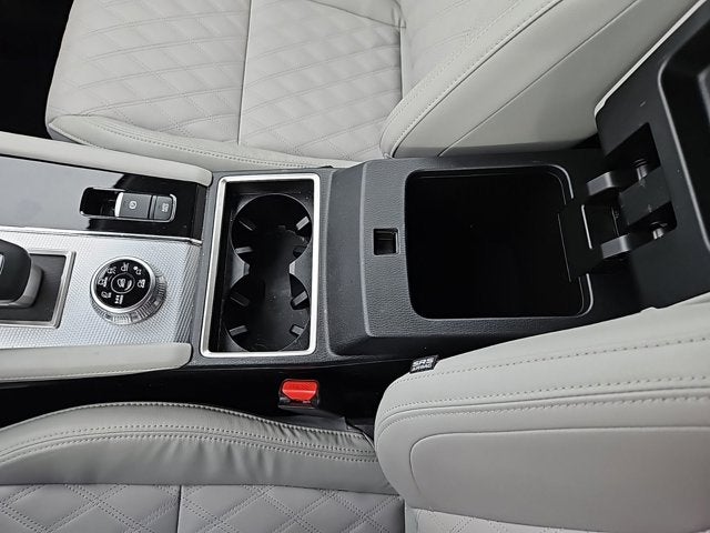 2025 Mitsubishi Outlander Plug-In Hybrid SEL