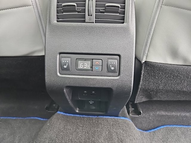 2025 Mitsubishi Outlander Plug-In Hybrid SEL