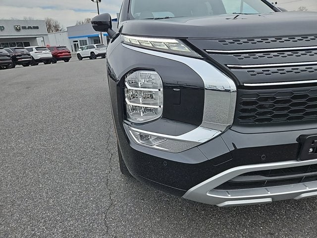 2025 Mitsubishi Outlander Plug-In Hybrid SEL
