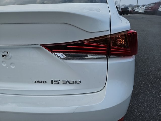 2017 Lexus IS 300
